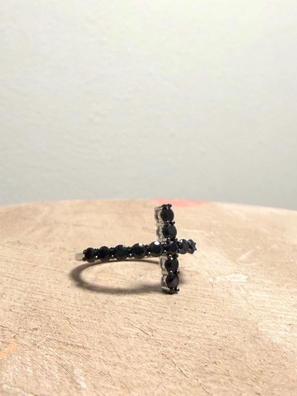 Cross ring - Picture 2 of 4